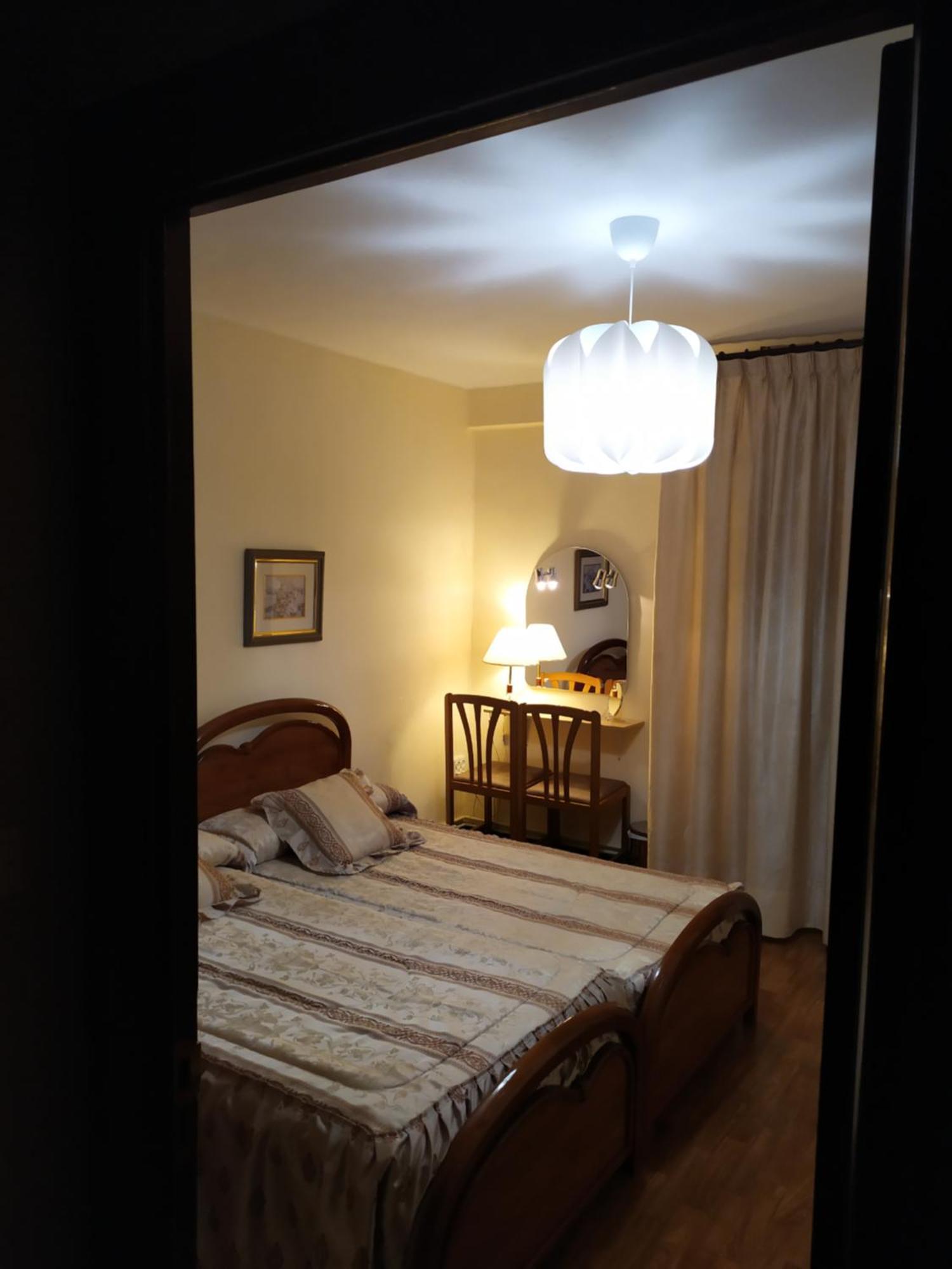 Habitacion matrimonial centro ciudad Oviedo Esterno foto
