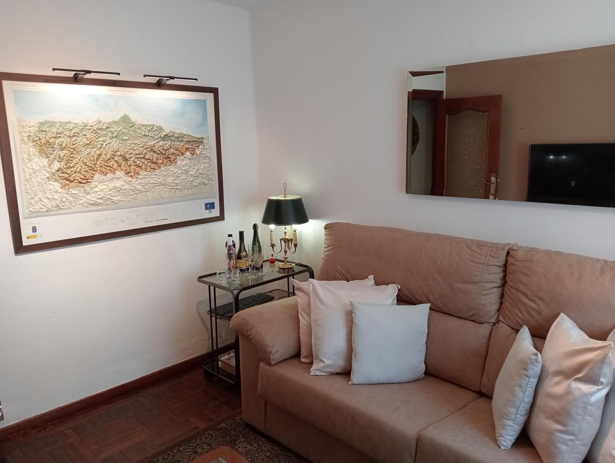Habitacion matrimonial centro ciudad Oviedo Esterno foto